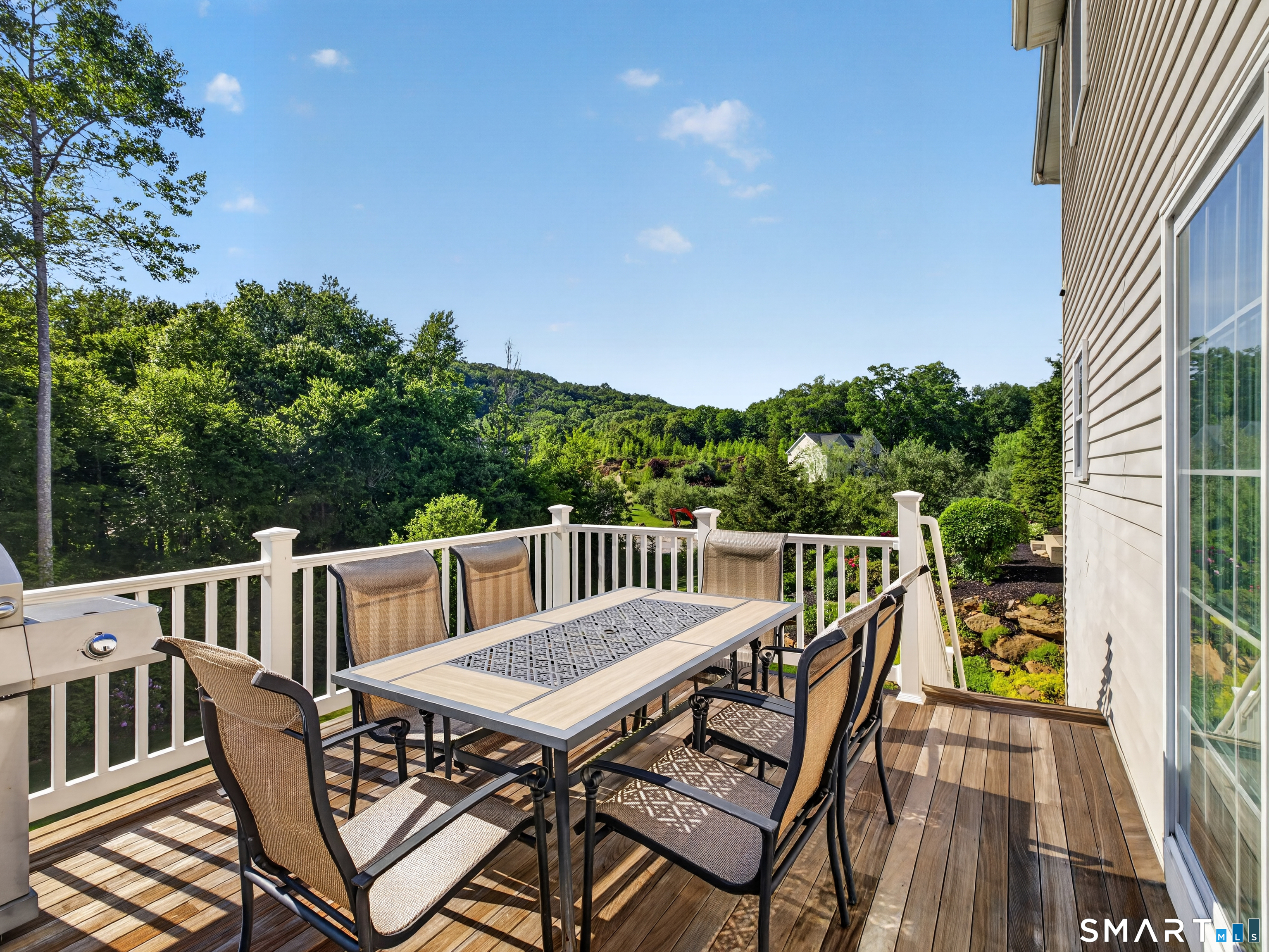 20 Upper Kensington Drive East Lyme CT 06333