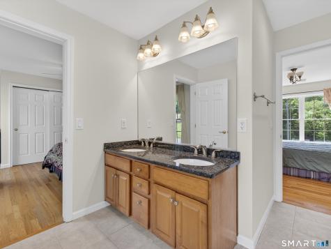 20 Upper Kensington Drive East Lyme CT 06333