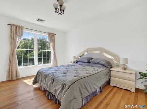 20 Upper Kensington Drive East Lyme CT 06333