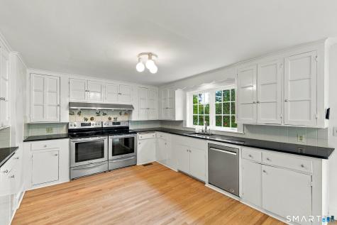 1191 Ridge Road North Haven CT 06473