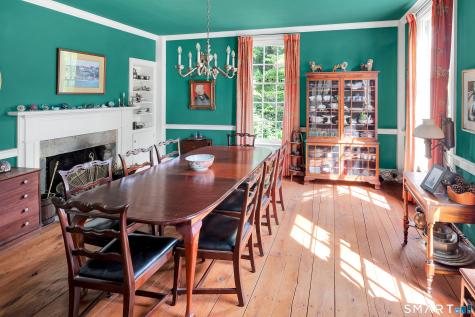 37 Main Street North Stonington CT 06359