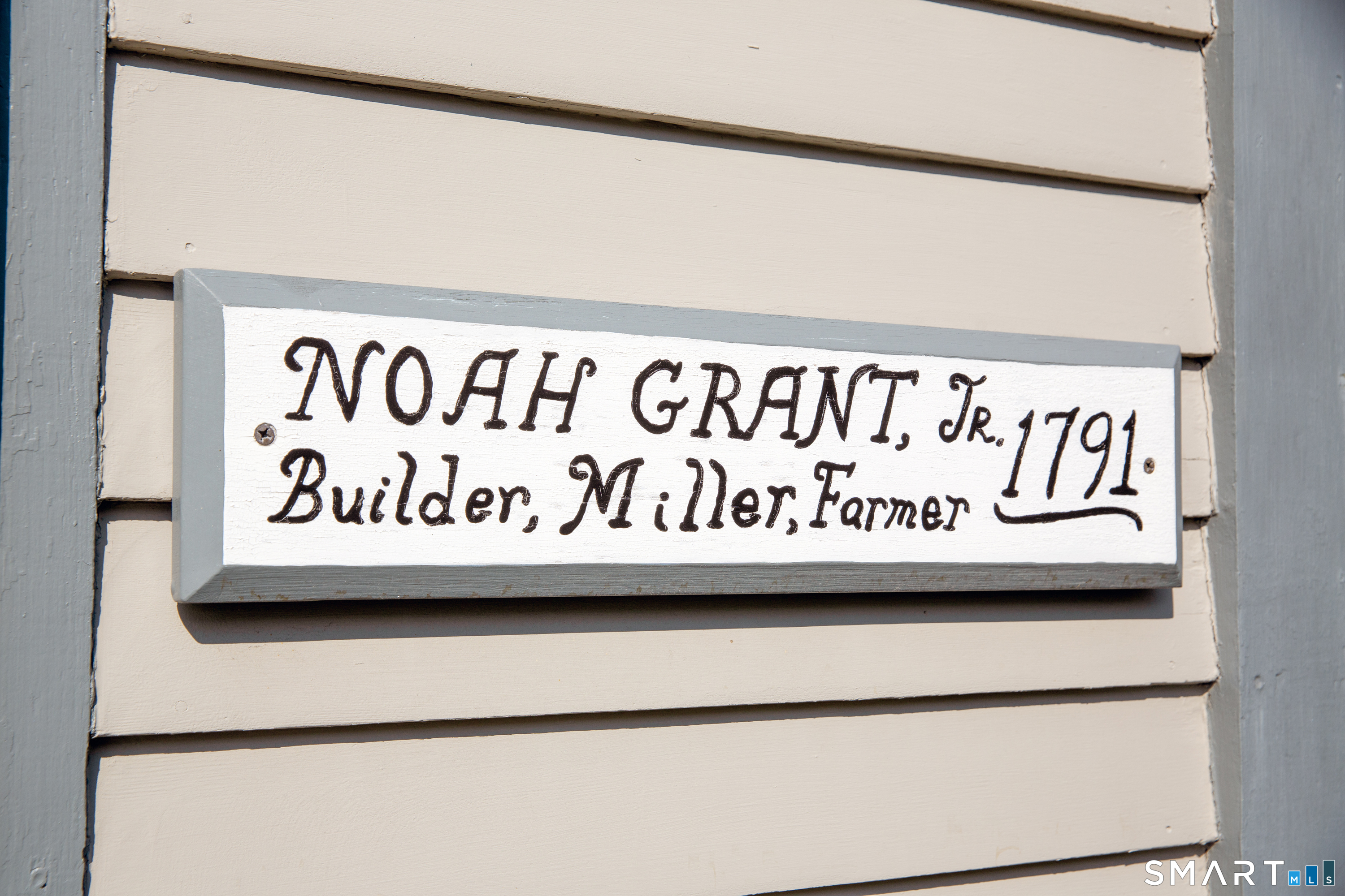 37 Main Street North Stonington CT 06359
