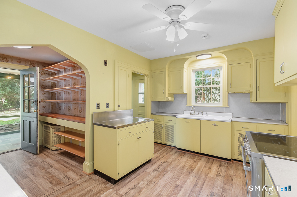 10 Vista Terrace New Haven CT 06515