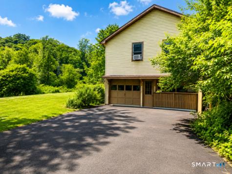 1080 Hoop Pole Road Guilford CT 06437