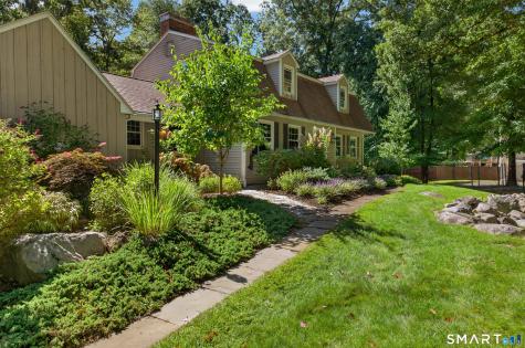 87 Chevas Road Avon CT 06001