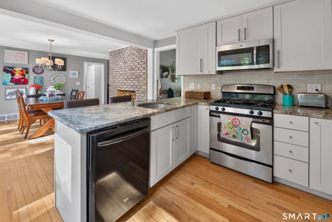 87 Chevas Road Avon CT 06001