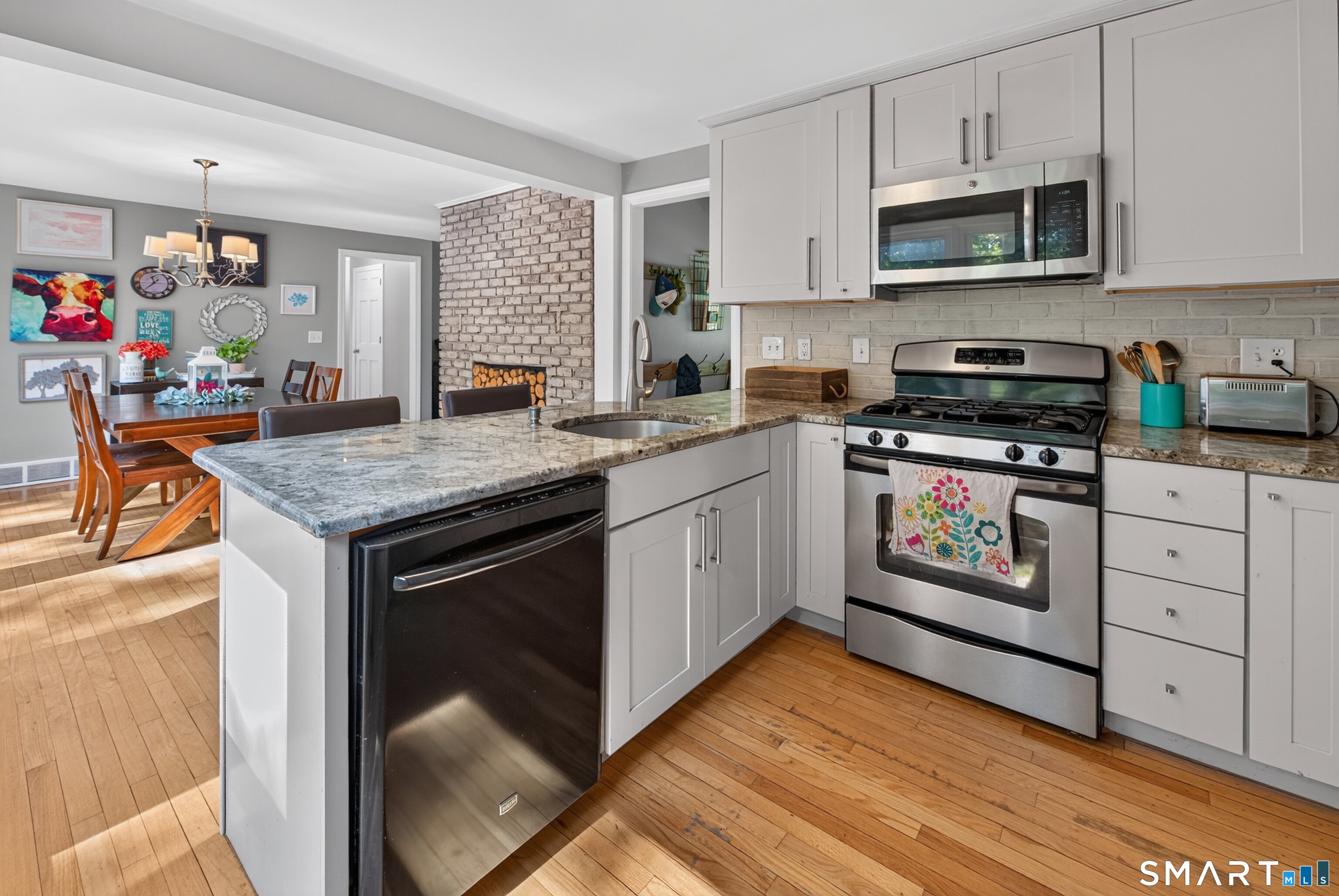 87 Chevas Road Avon CT 06001