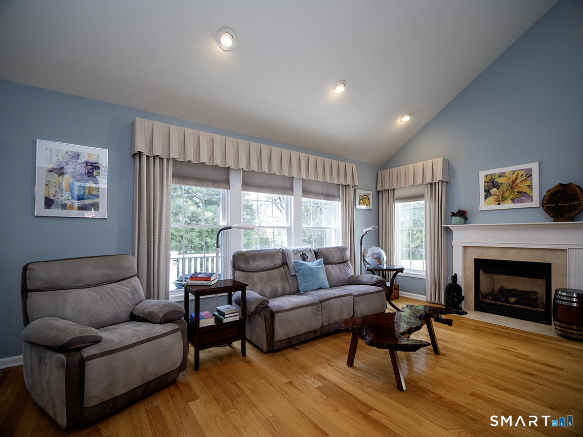 3 Wadsworth Lane Cheshire CT 06410