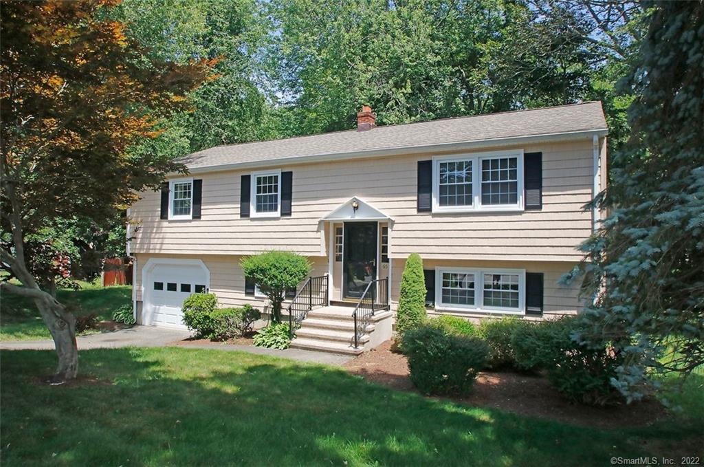65 Claremont Circle Milford CT 06460
