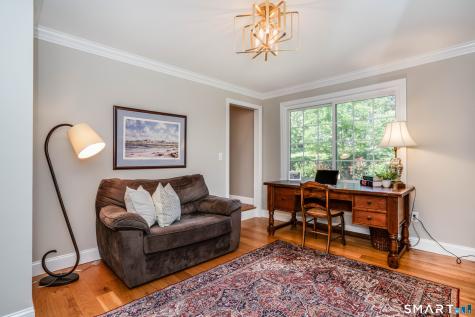 57 Woodridge Circle West Hartford CT 06107