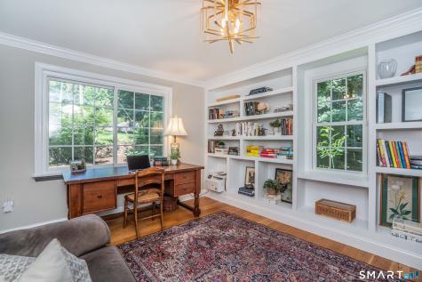 57 Woodridge Circle West Hartford CT 06107