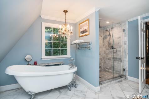 57 Woodridge Circle West Hartford CT 06107