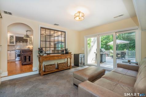57 Woodridge Circle West Hartford CT 06107