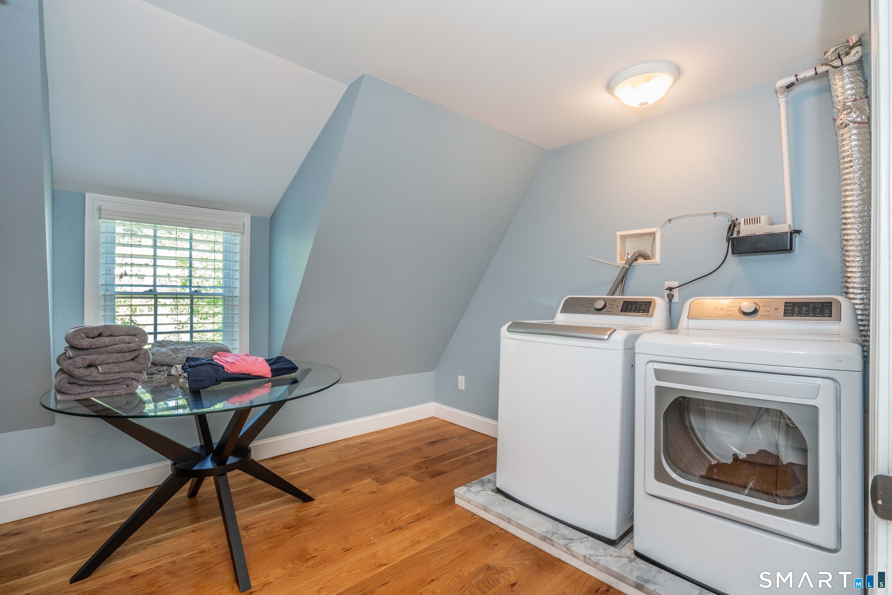 57 Woodridge Circle West Hartford CT 06107