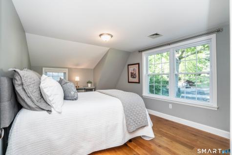 57 Woodridge Circle West Hartford CT 06107