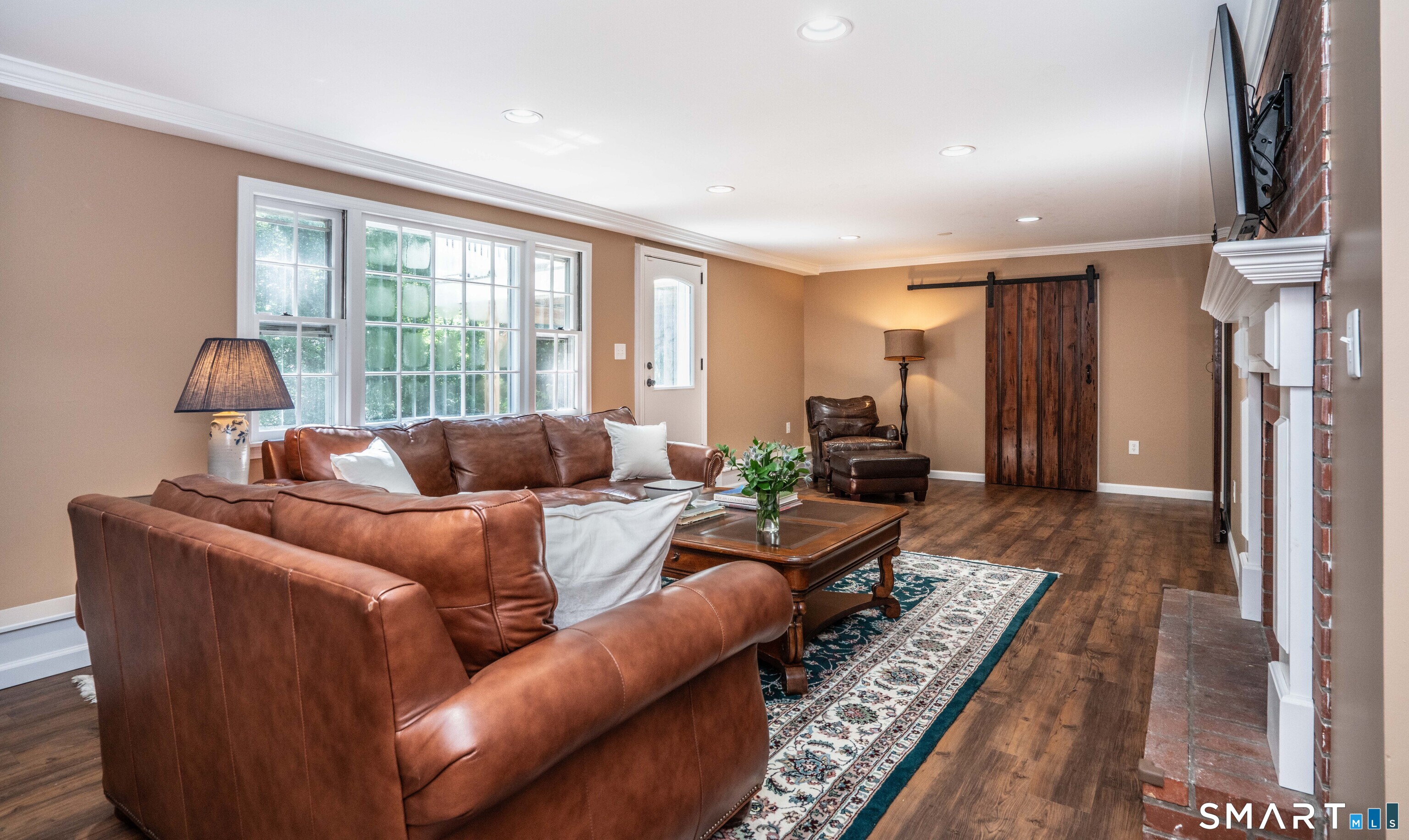 57 Woodridge Circle West Hartford CT 06107