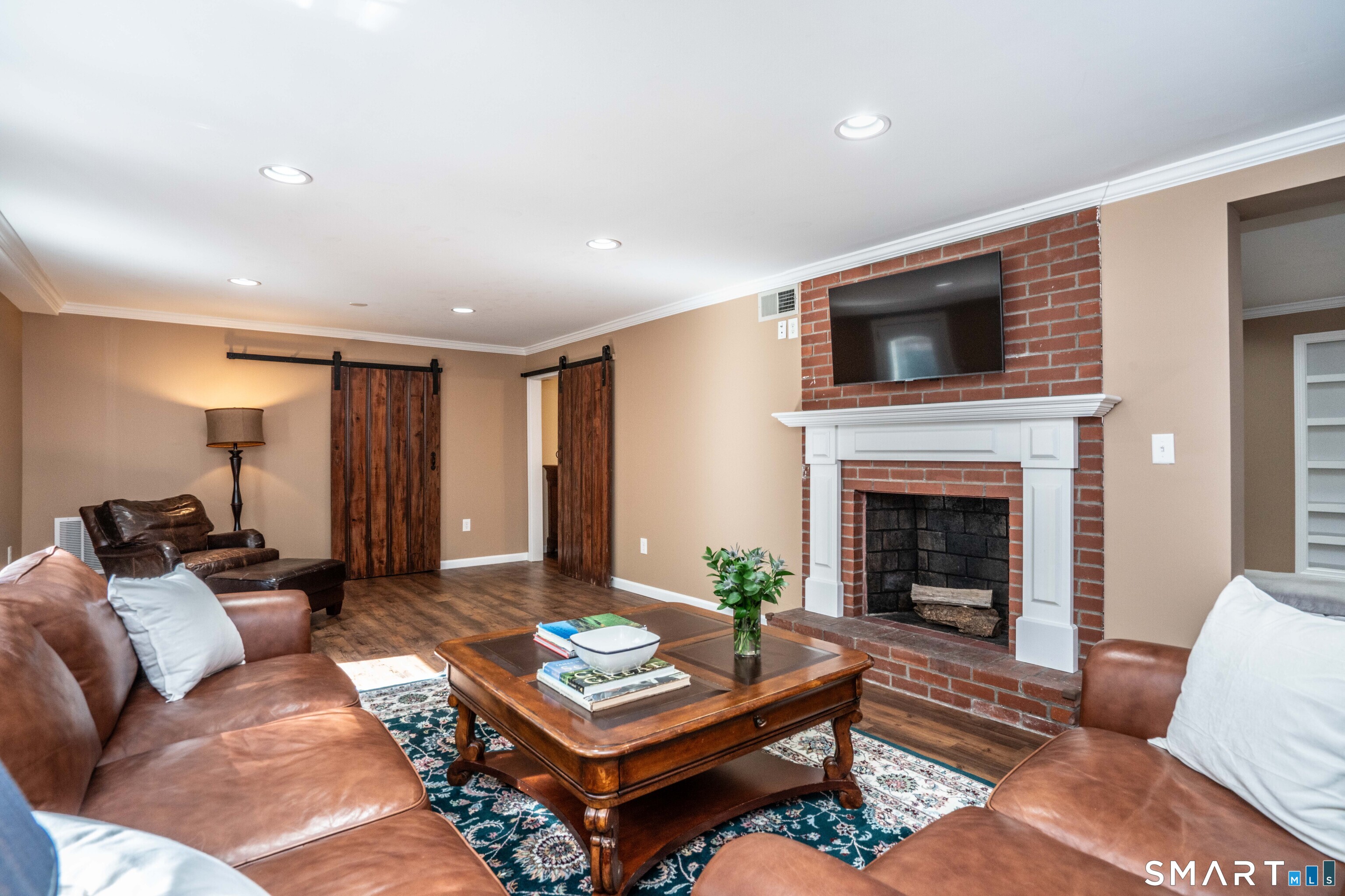 57 Woodridge Circle West Hartford CT 06107