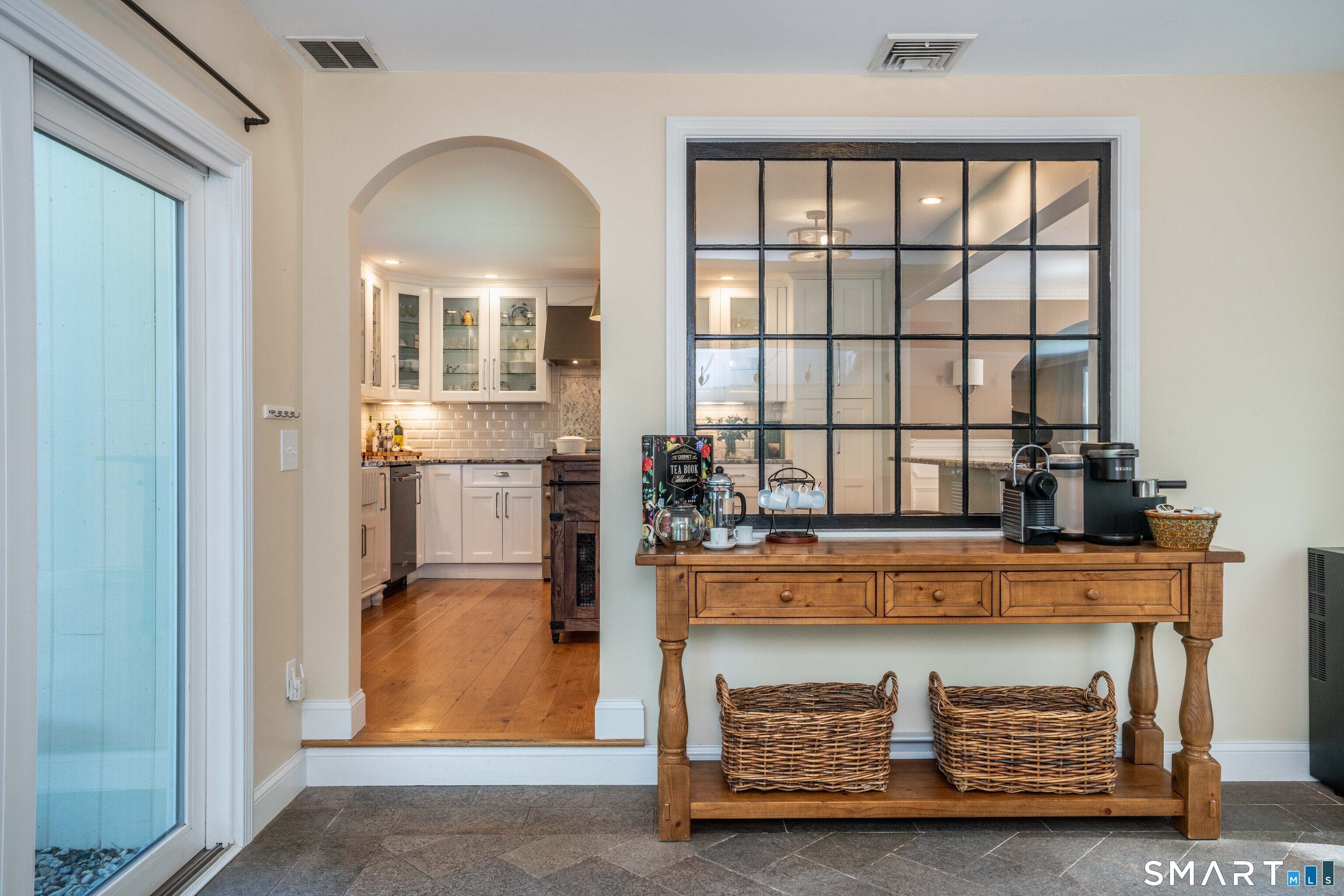 57 Woodridge Circle West Hartford CT 06107