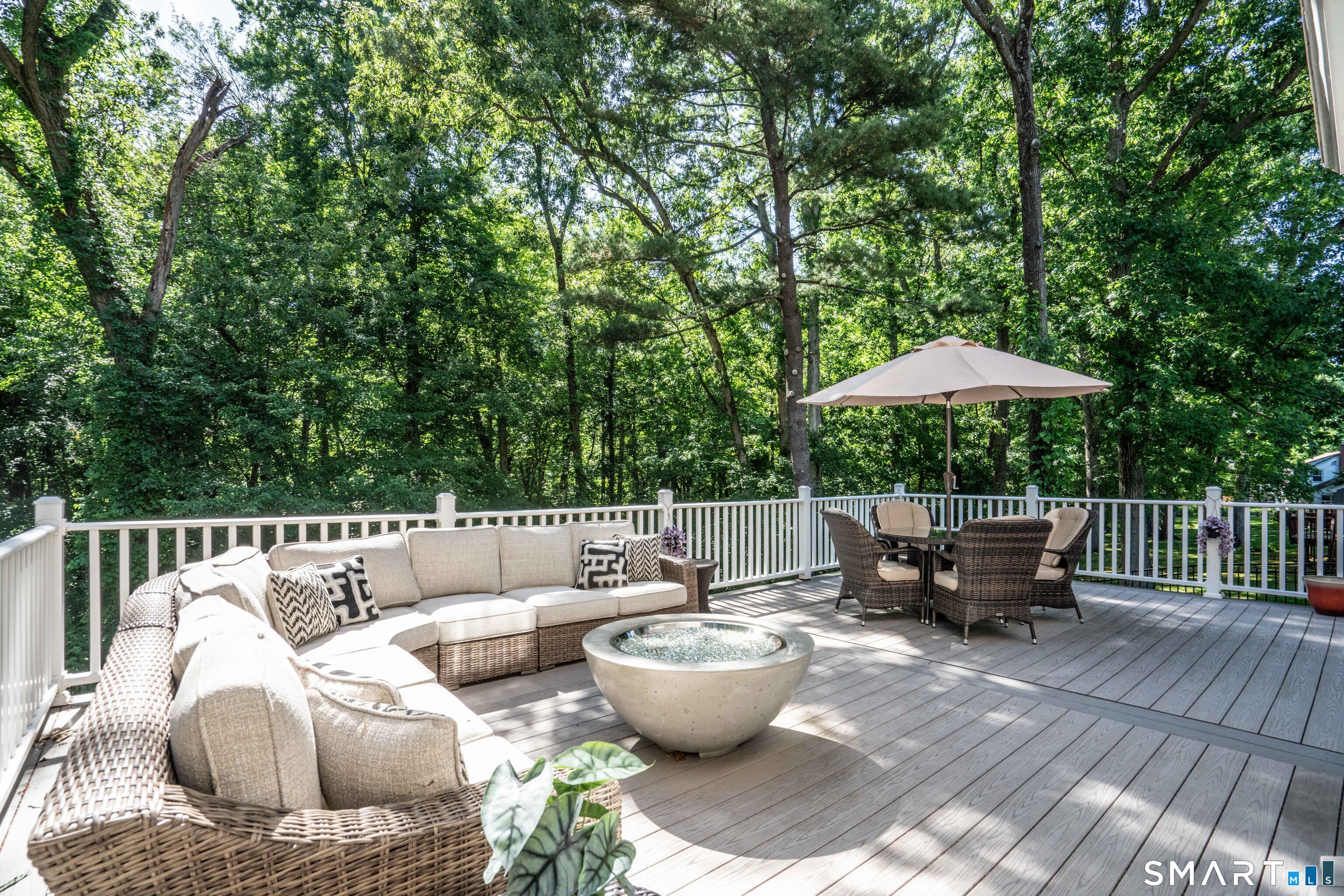 57 Woodridge Circle West Hartford CT 06107