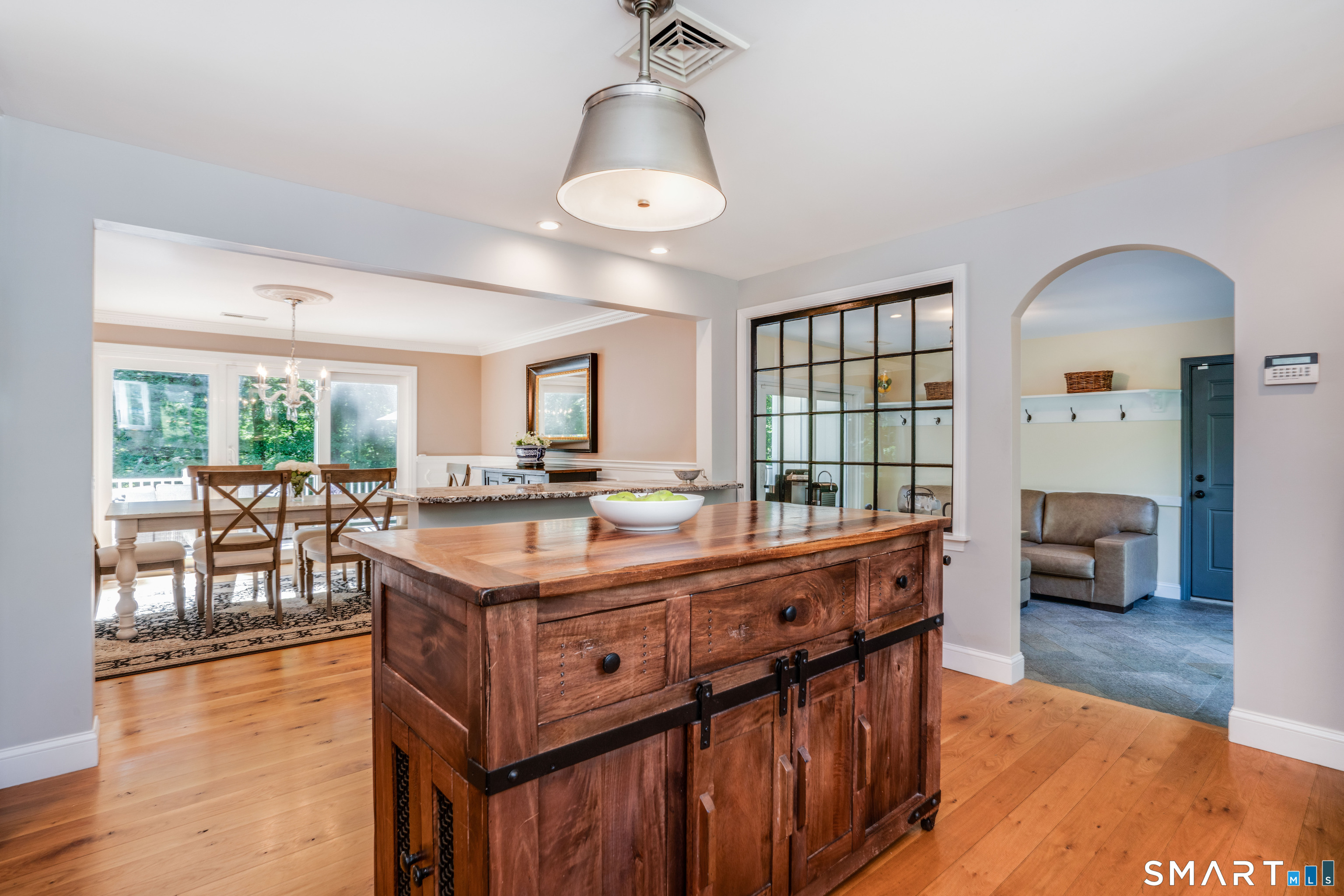 57 Woodridge Circle West Hartford CT 06107