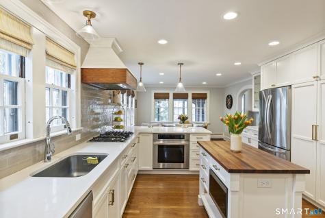 97 Middlebrook Road West Hartford CT 06119