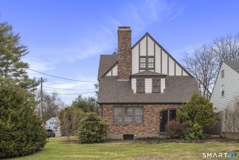 97 Middlebrook Road West Hartford CT 06119