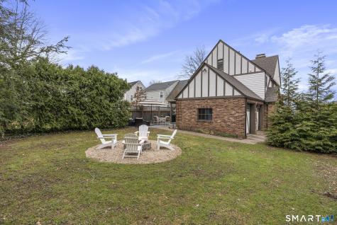 97 Middlebrook Road West Hartford CT 06119