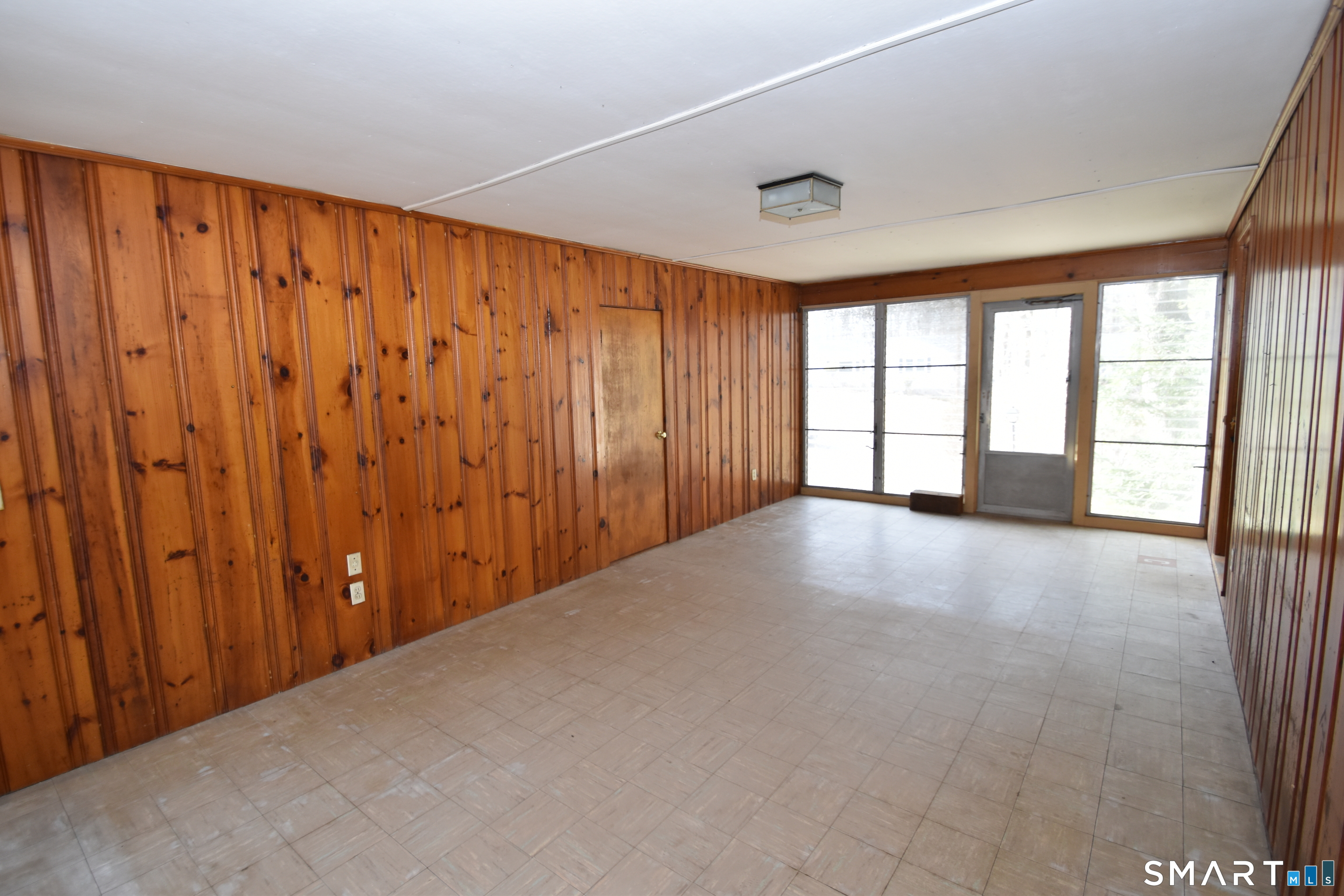 32 Hemlock Lane East Hartford CT 06118