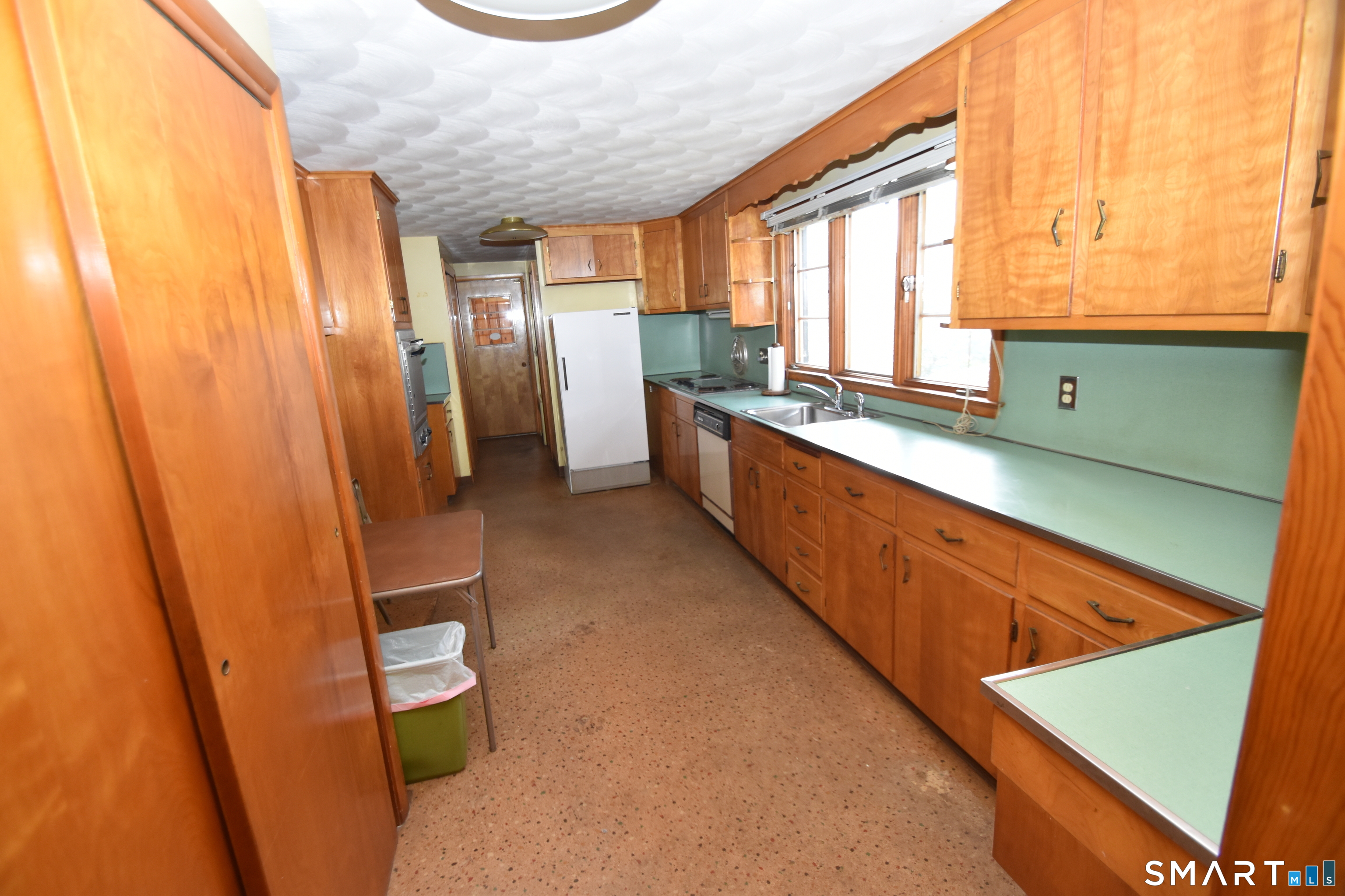 32 Hemlock Lane East Hartford CT 06118