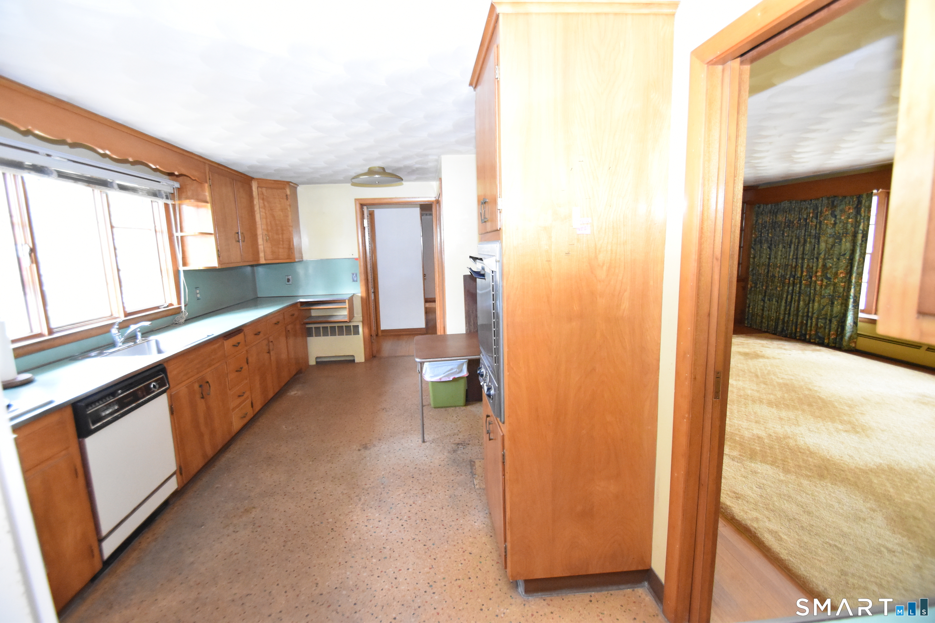 32 Hemlock Lane East Hartford CT 06118