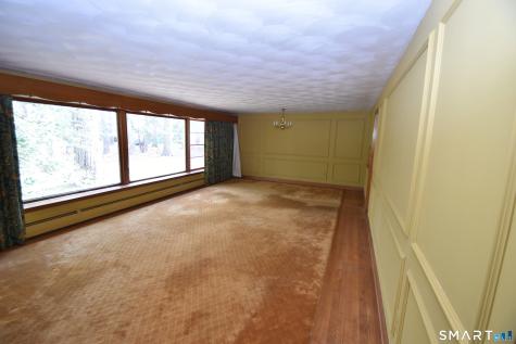 32 Hemlock Lane East Hartford CT 06118