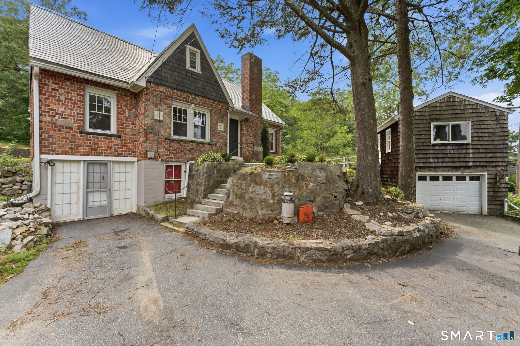 5 Richards Grove Road Waterford CT 06375