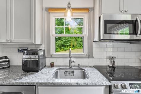 5 Richards Grove Road Waterford CT 06375