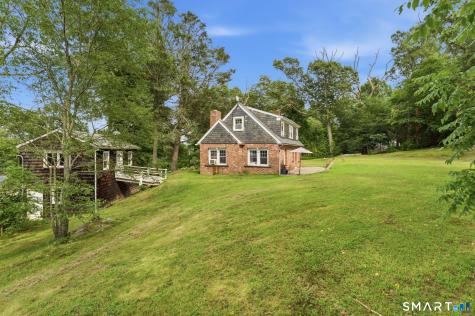 5 Richards Grove Road Waterford CT 06375