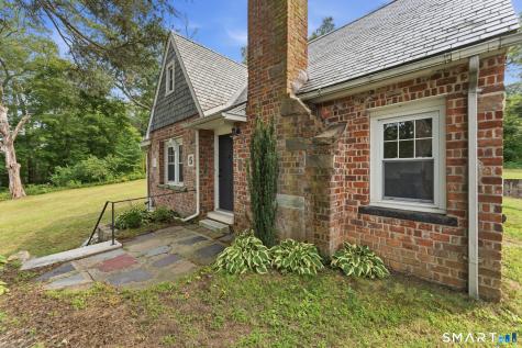5 Richards Grove Road Waterford CT 06375