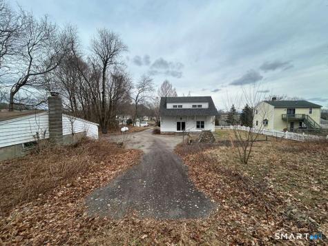 17 Comstock Avenue Waterford CT 06382