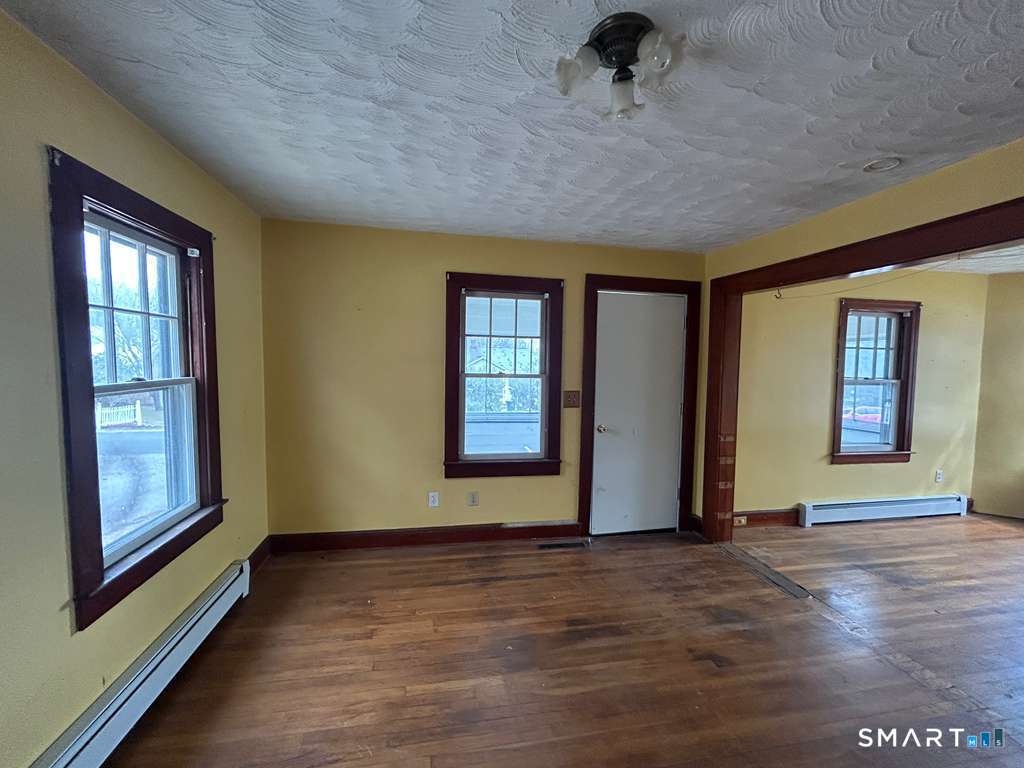 17 Comstock Avenue Waterford CT 06382
