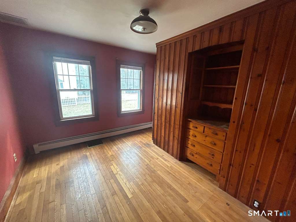 17 Comstock Avenue Waterford CT 06382