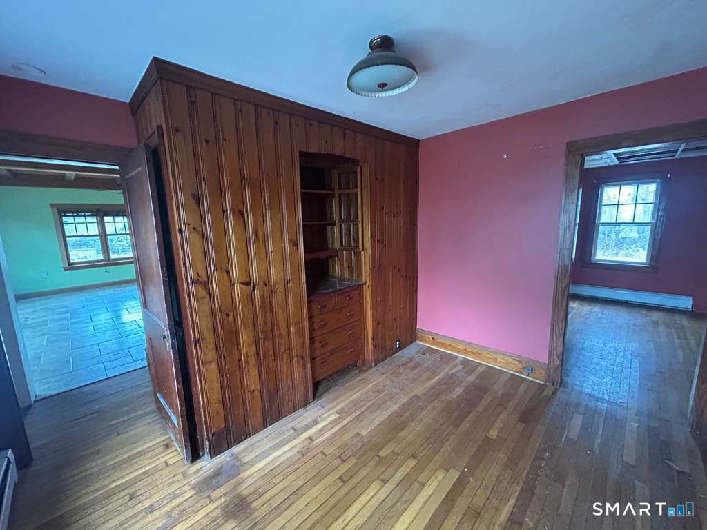 17 Comstock Avenue Waterford CT 06382