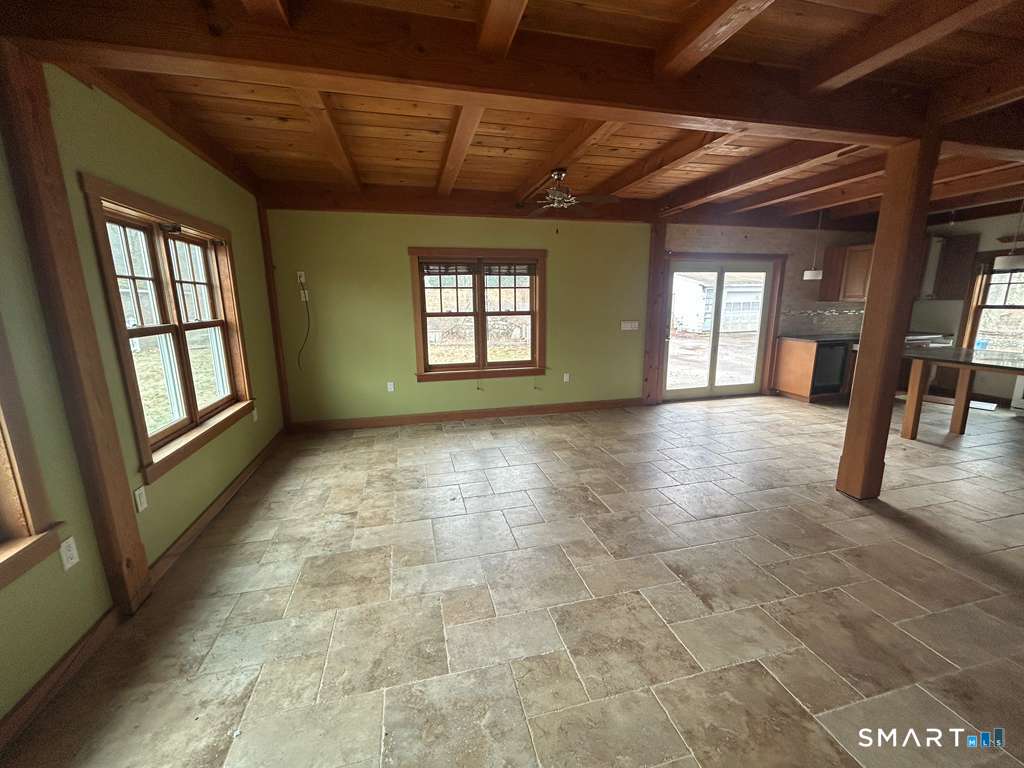 17 Comstock Avenue Waterford CT 06382