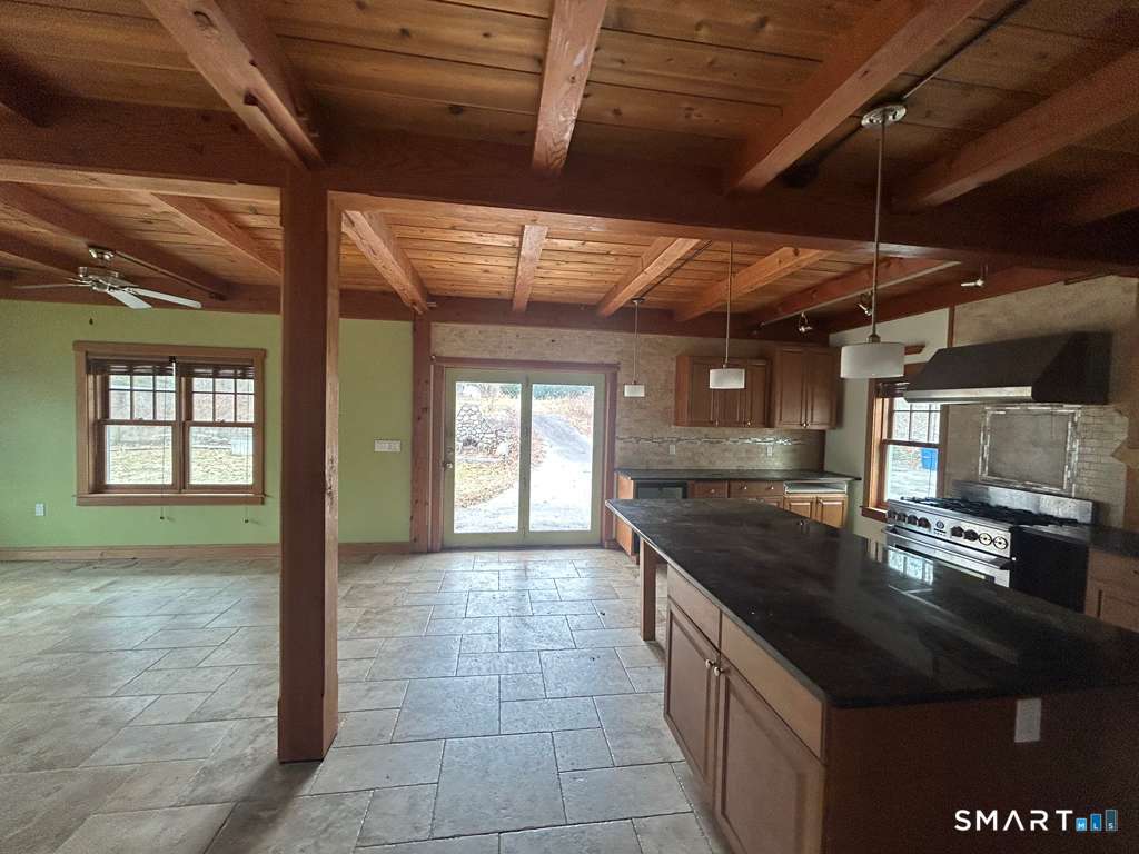 17 Comstock Avenue Waterford CT 06382