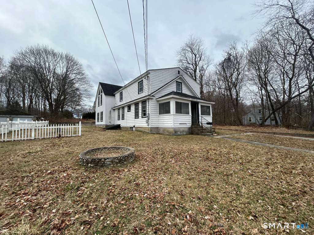 17 Comstock Avenue Waterford CT 06382