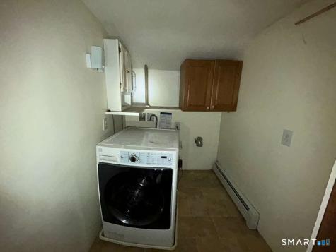 17 Comstock Avenue Waterford CT 06382