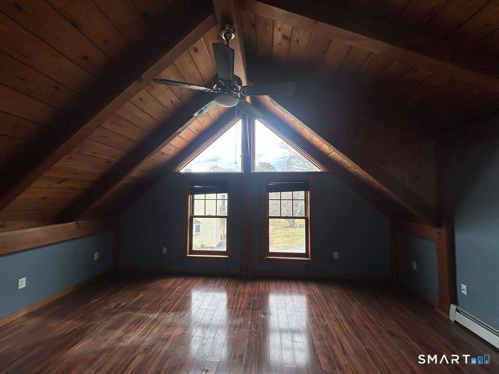 17 Comstock Avenue Waterford CT 06382