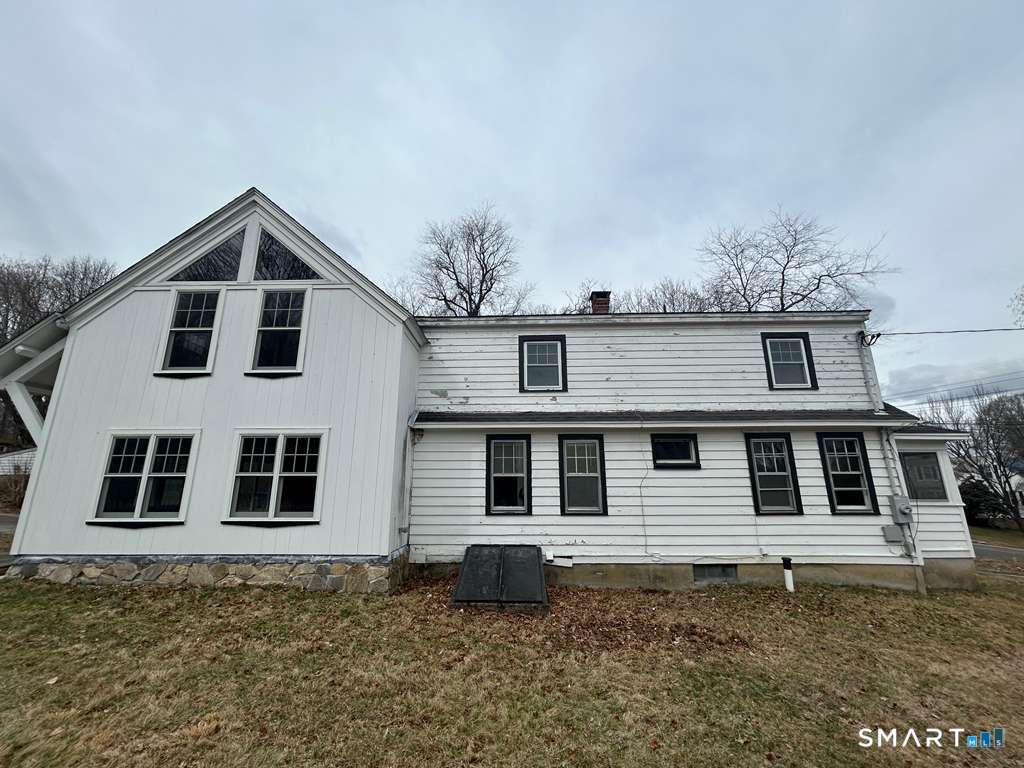 17 Comstock Avenue Waterford CT 06382