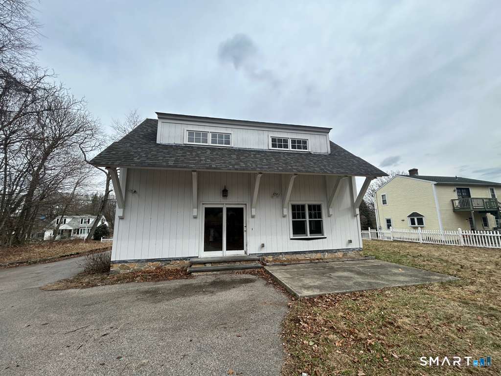 17 Comstock Avenue Waterford CT 06382