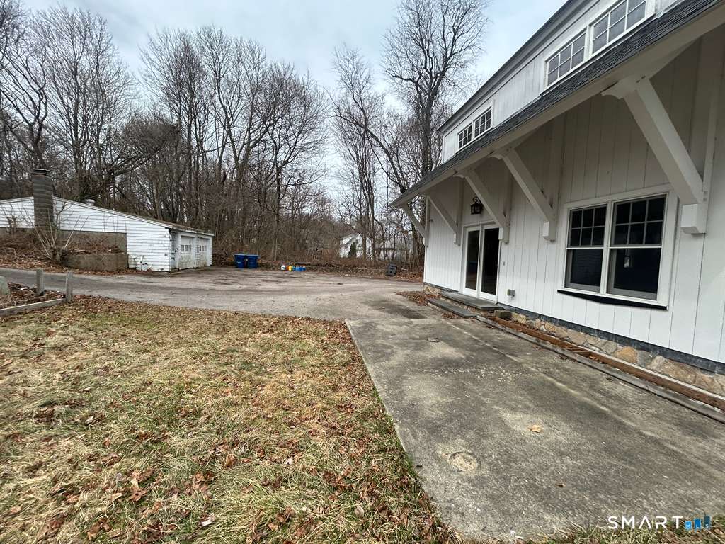 17 Comstock Avenue Waterford CT 06382