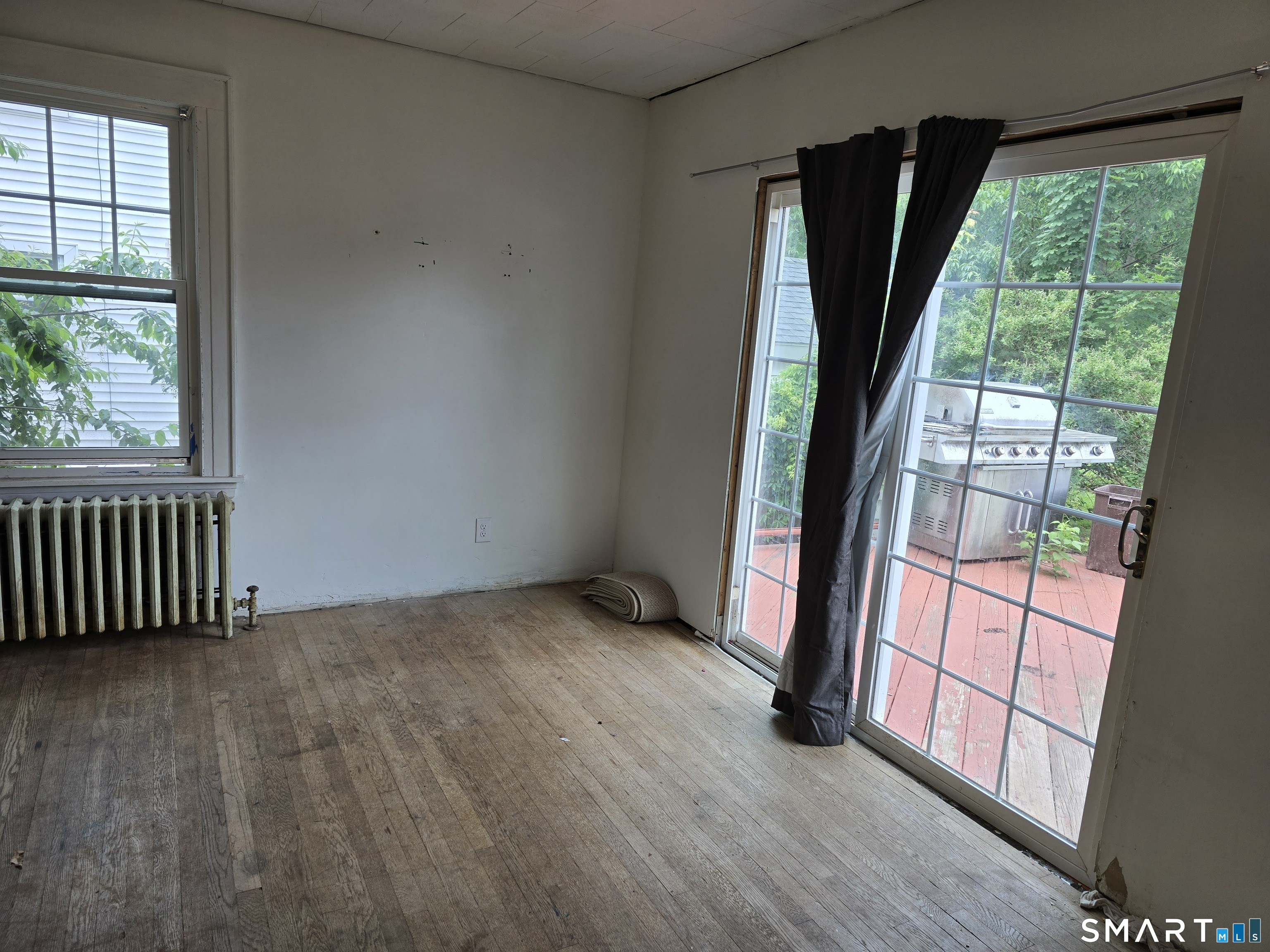 14 Center Court Newington CT 06111