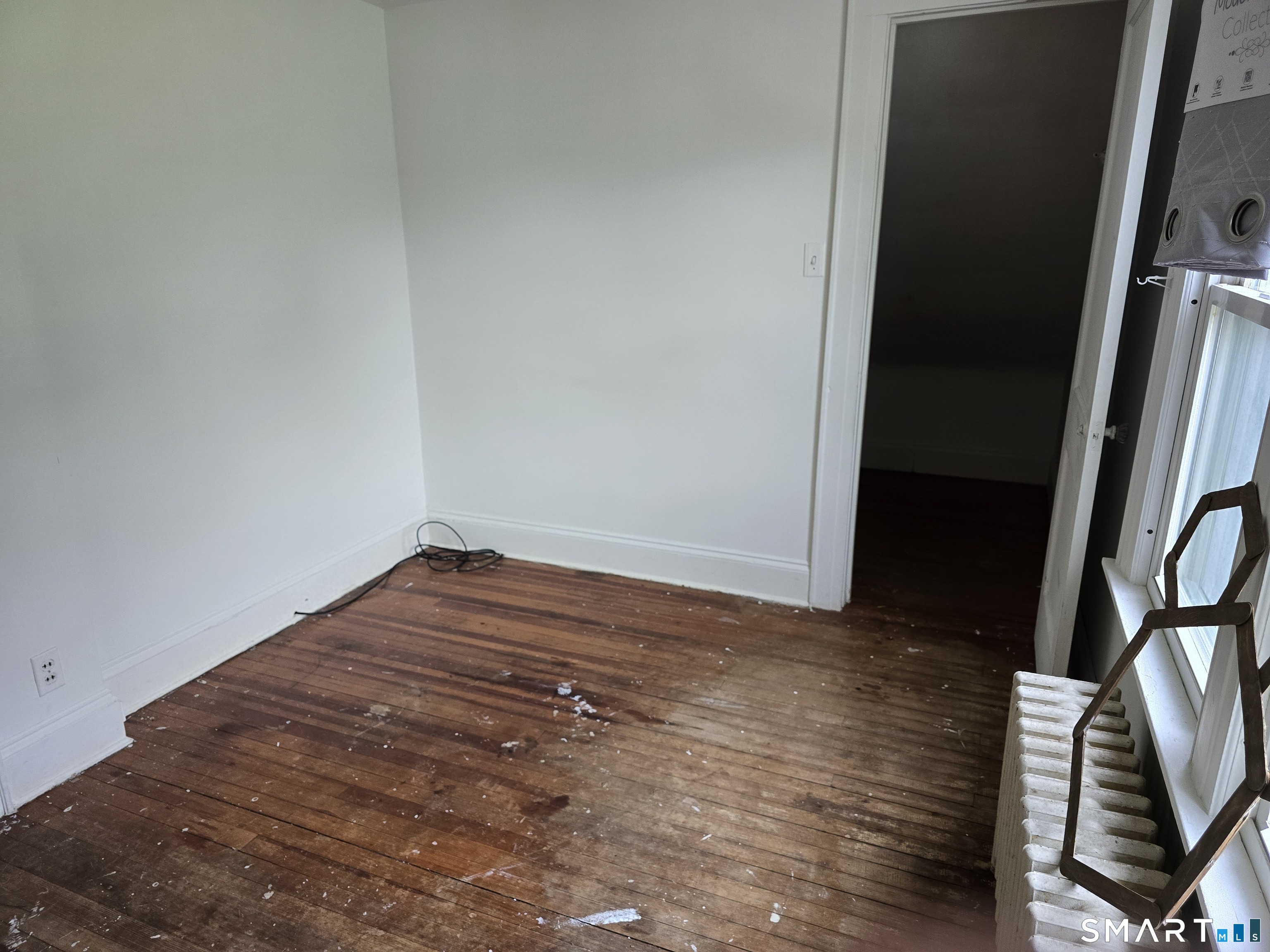 14 Center Court Newington CT 06111