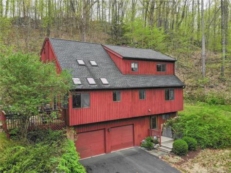 107 Hanover Road Newtown CT 06470